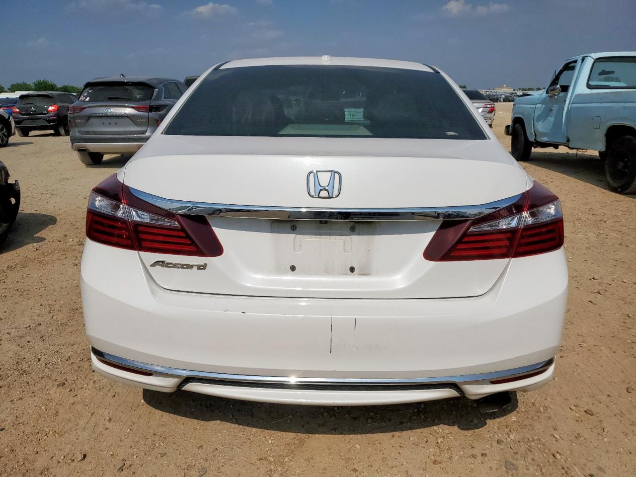 1HGCR2F89GA107002 HONDA ACCORD 2016