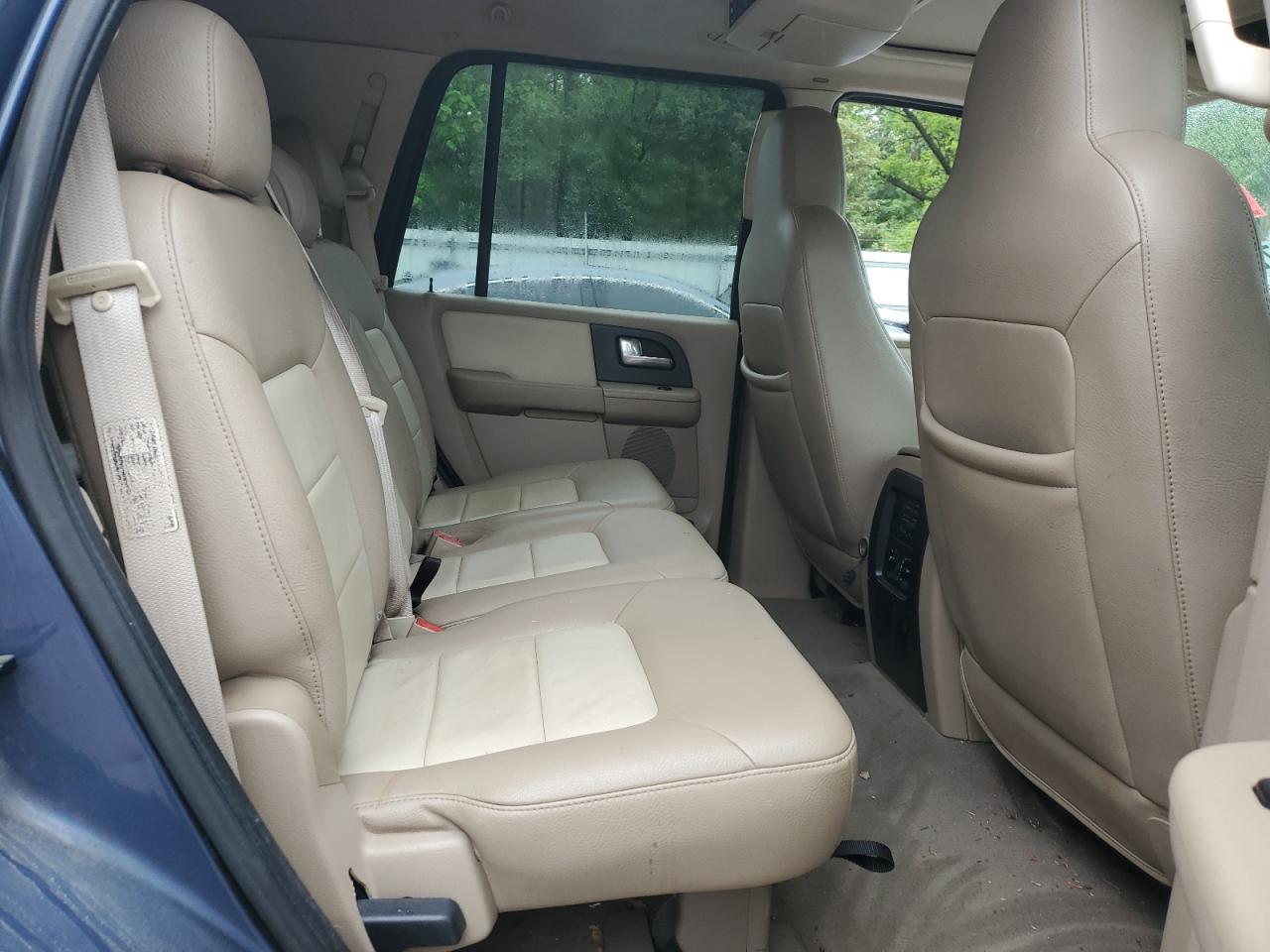 2004 Ford Expedition Eddie Bauer VIN: 1FMFU18L24LA53060 Lot: 55872925