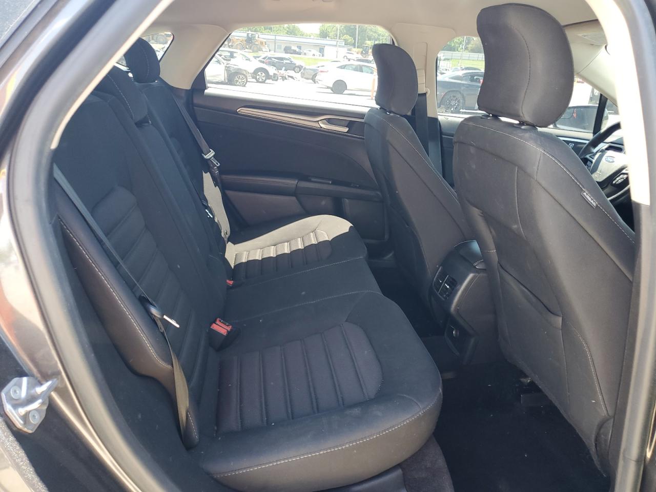 3FA6P0H71HR329282 FORD FUSION 2017