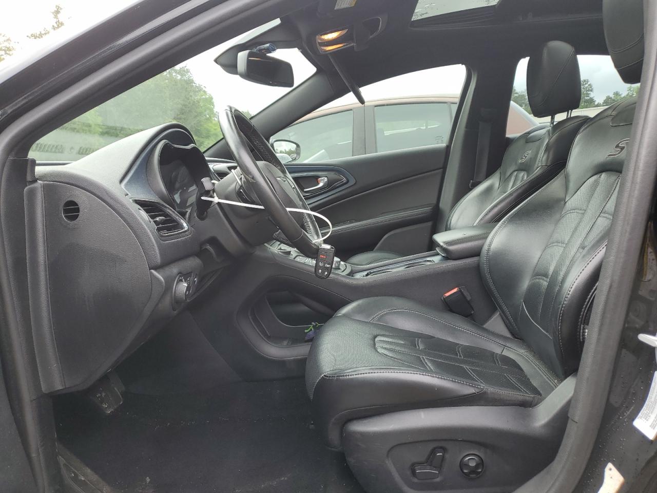 1C3CCCBG6GN108916 2016 Chrysler 200 S