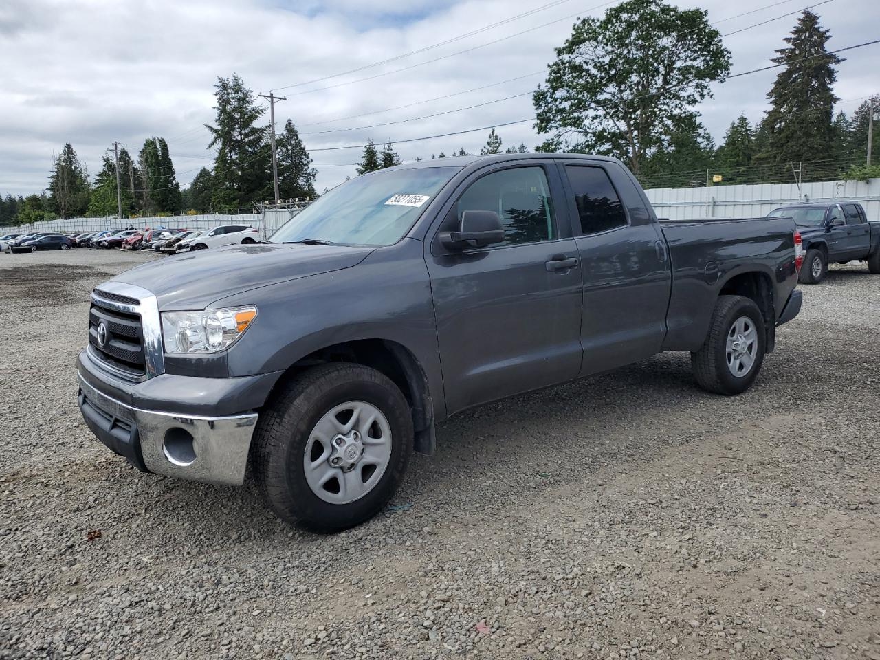Graham, WA에서 판매 중인 2013 Toyota Tundra Double Cab Sr5 - Side