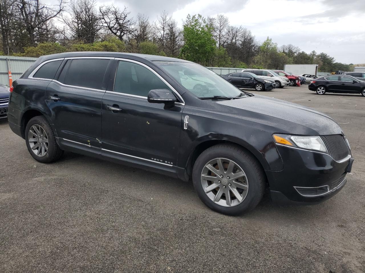 2019 Lincoln Mkt VIN: 2LMHJ5NK7KBL04404 Lot: 56327445