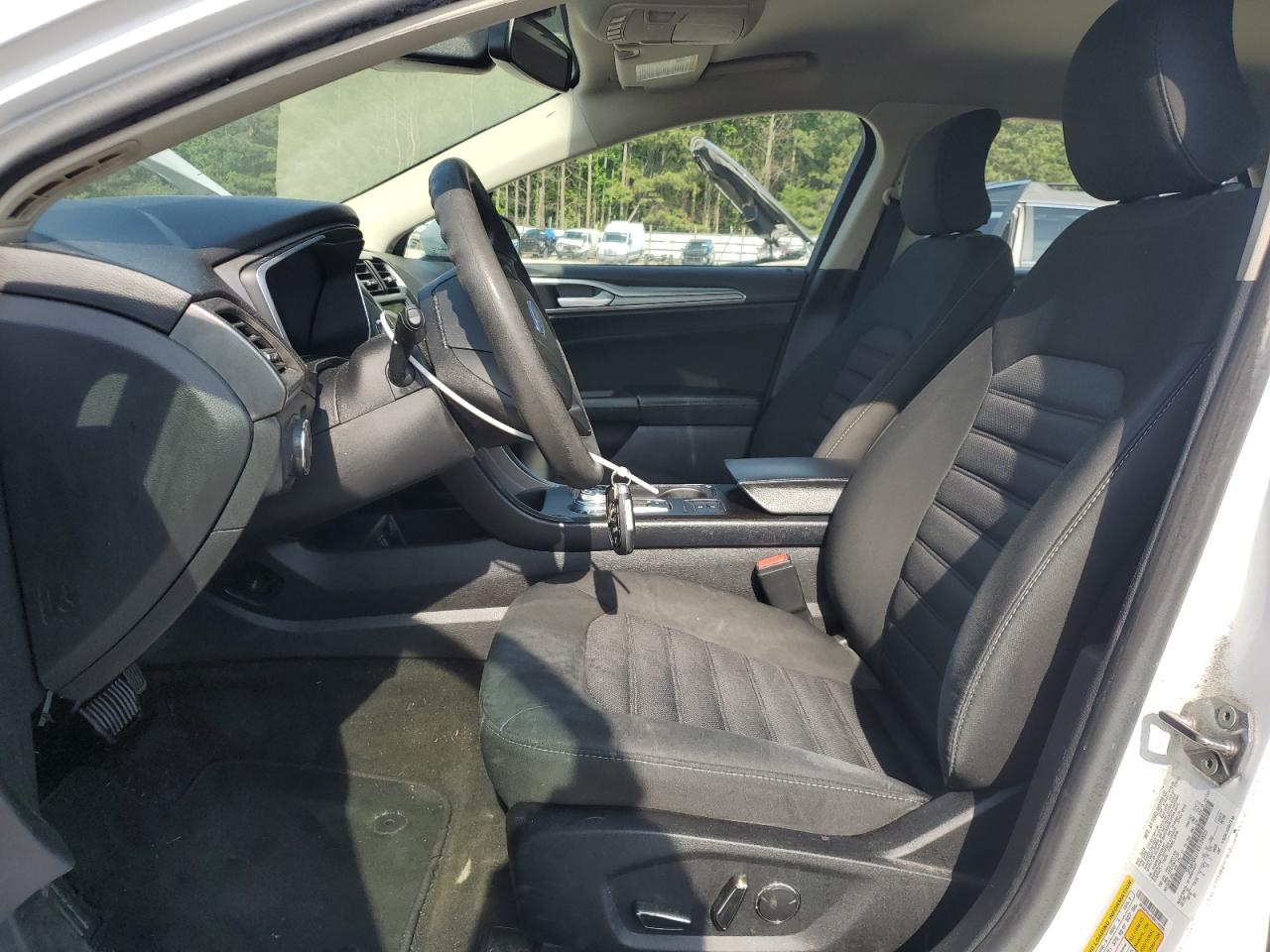 2019 Ford Fusion Se VIN: 3FA6P0LU1KR124825 Lot: 54031695