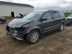 Portland, MI에서 판매 중인 2015 Chrysler Town & Country Touring - Front End