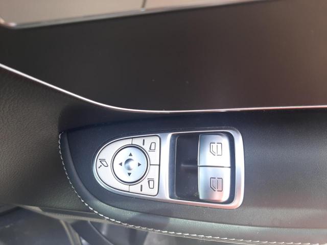 2016 MERCEDES BENZ V250 SPORT