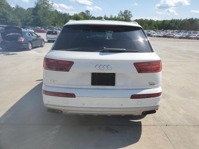 Паркетники AUDI Q7 2017 Белы