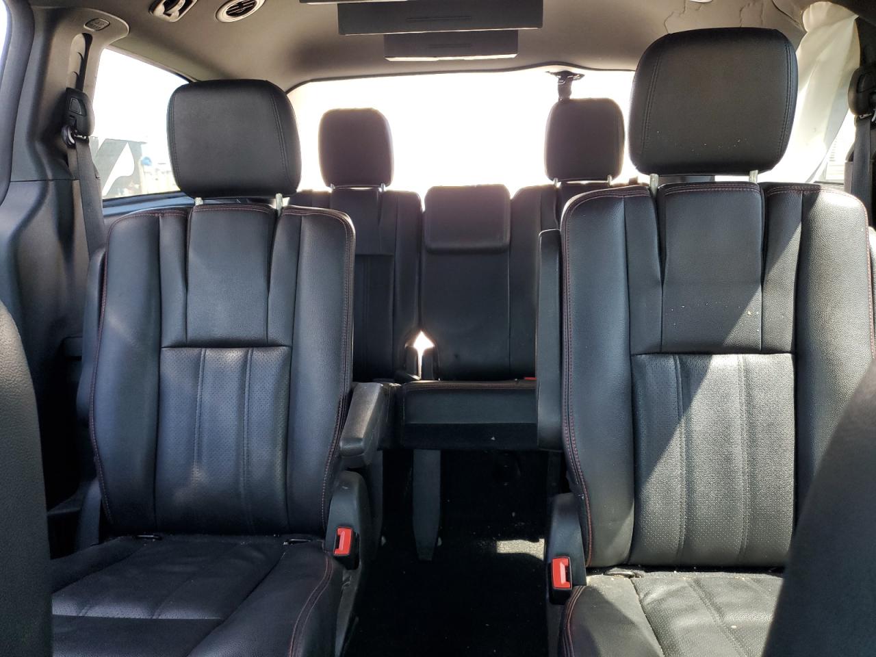 2018 Dodge Grand Caravan Gt VIN: 2C4RDGEG2JR335844 Lot: 56764915