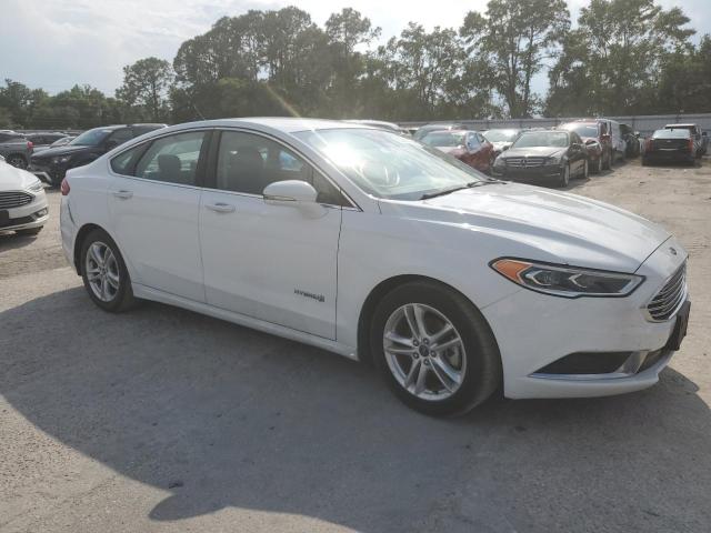  FORD FUSION 2018 Белый