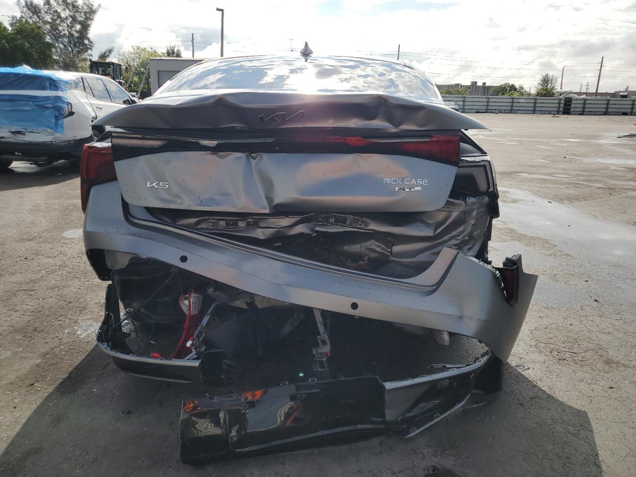 2025 Kia K5 Gt Line VIN: KNAG64J72S5298781 Lot: 56895055