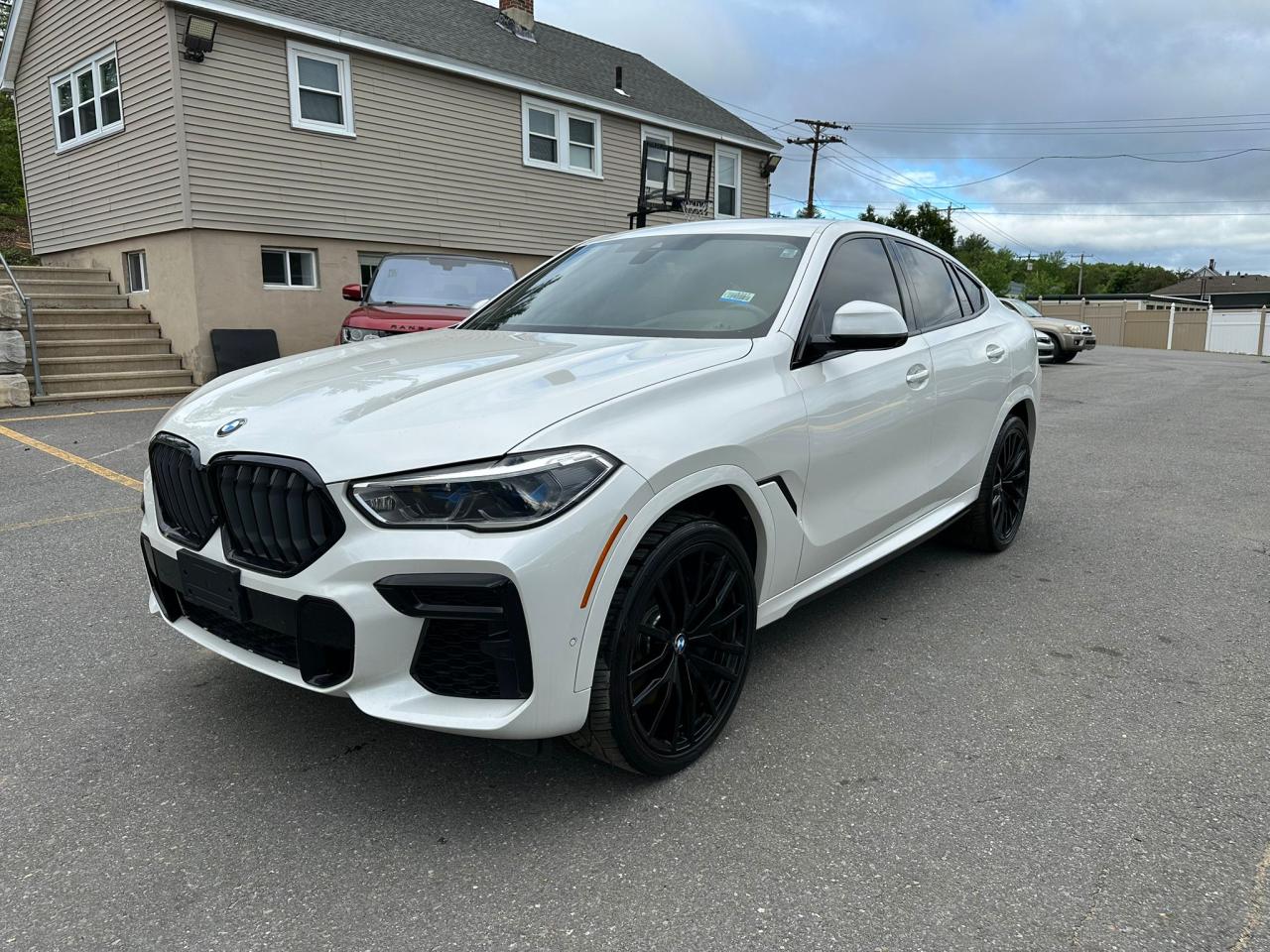2022 BMW X6 M50I