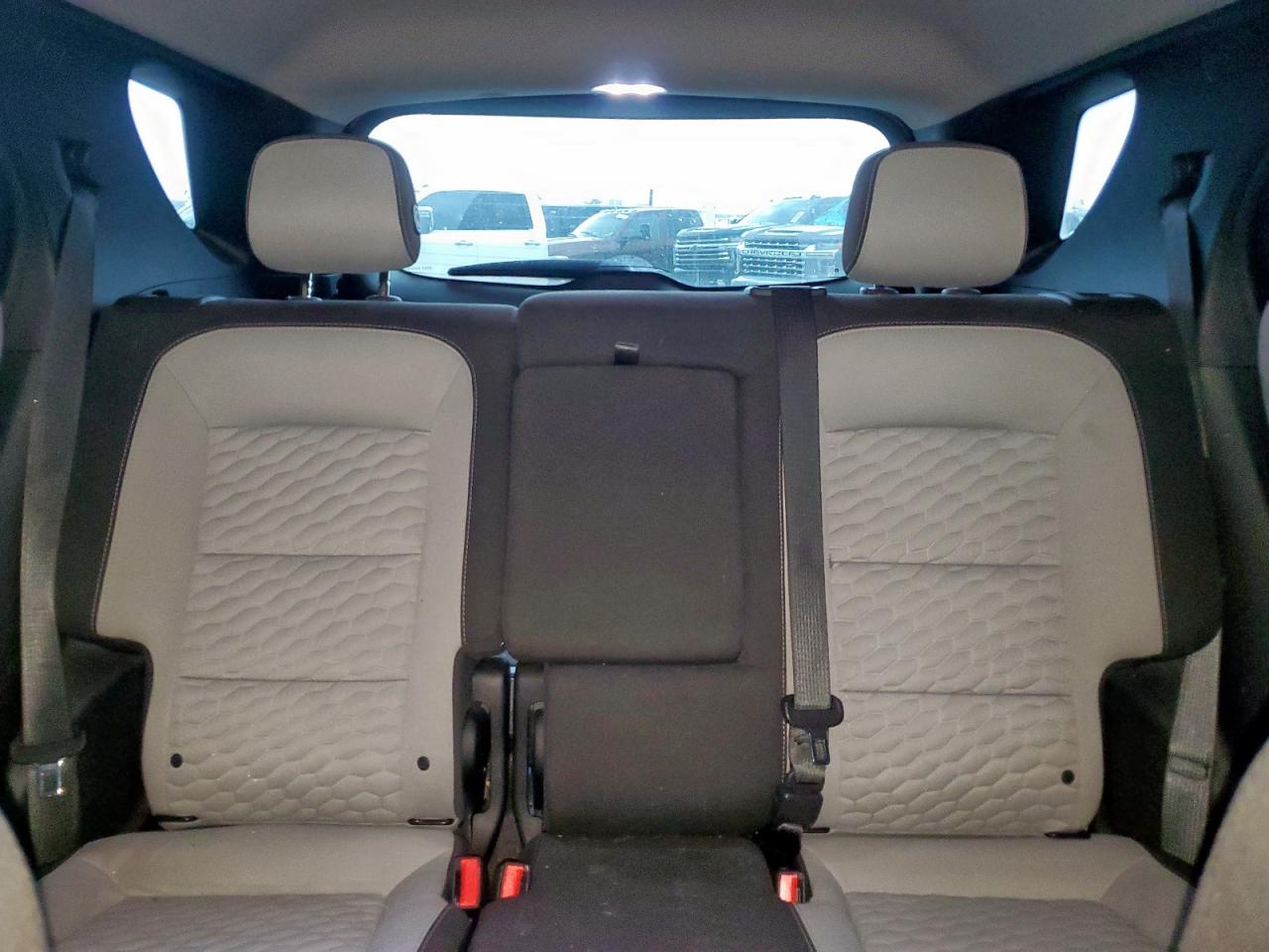 2GNAXHEV2J6137640 CHEVROLET EQUINOX 2018