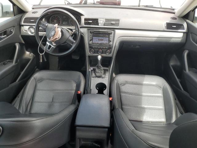  VOLKSWAGEN PASSAT 2015 Srebrny