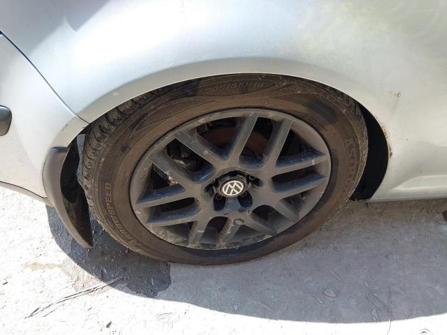 2001 VOLKSWAGEN GOLF