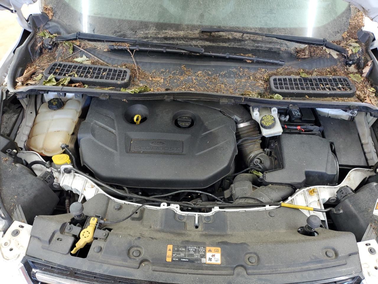 1FMCU0J90GUB29840 FORD ESCAPE 2016