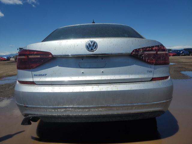  VOLKSWAGEN PASSAT 2017 Srebrny