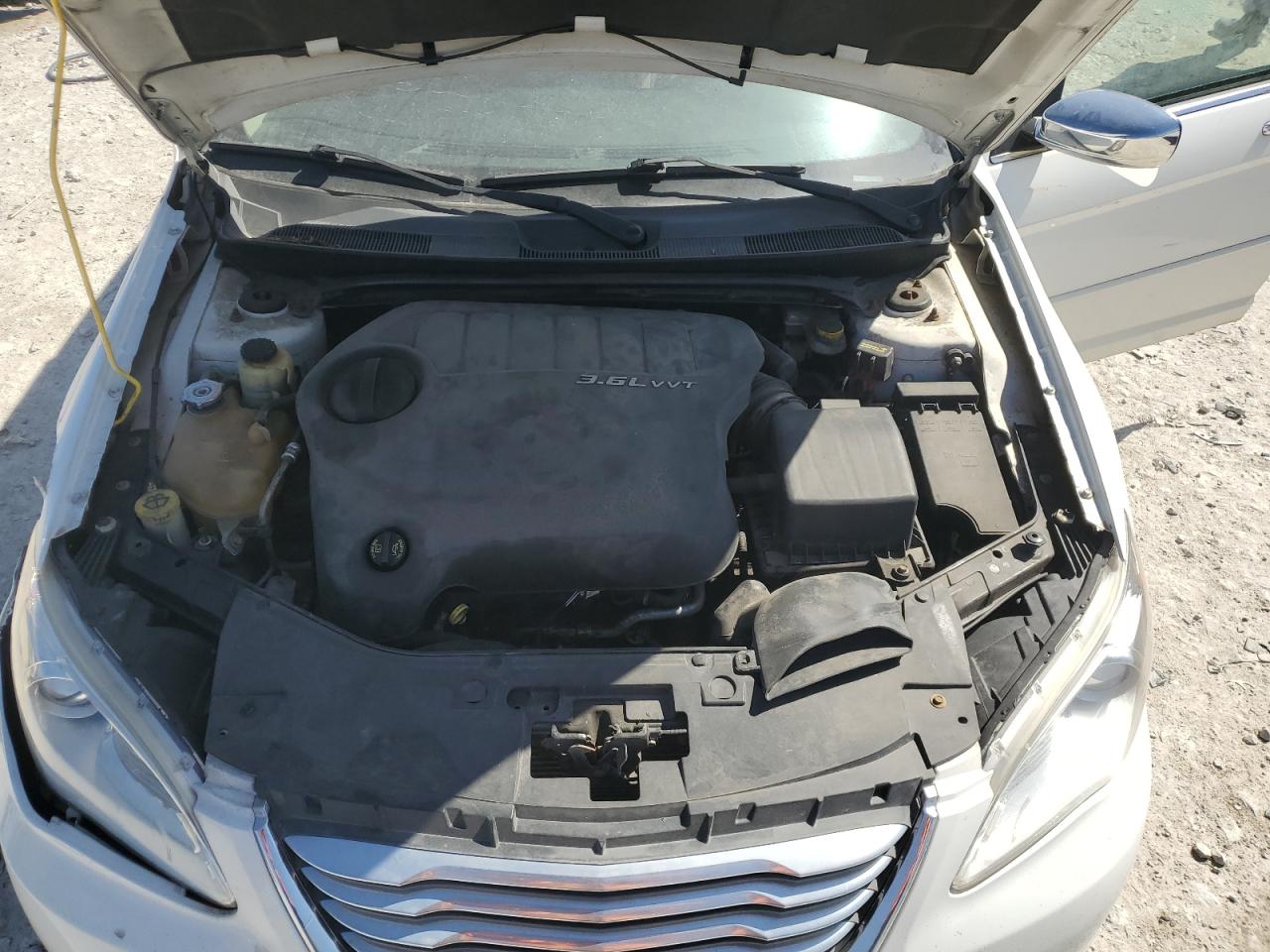 2013 Chrysler 200 Limited VIN: 1C3CCBCGXDN607819 Lot: 56354205