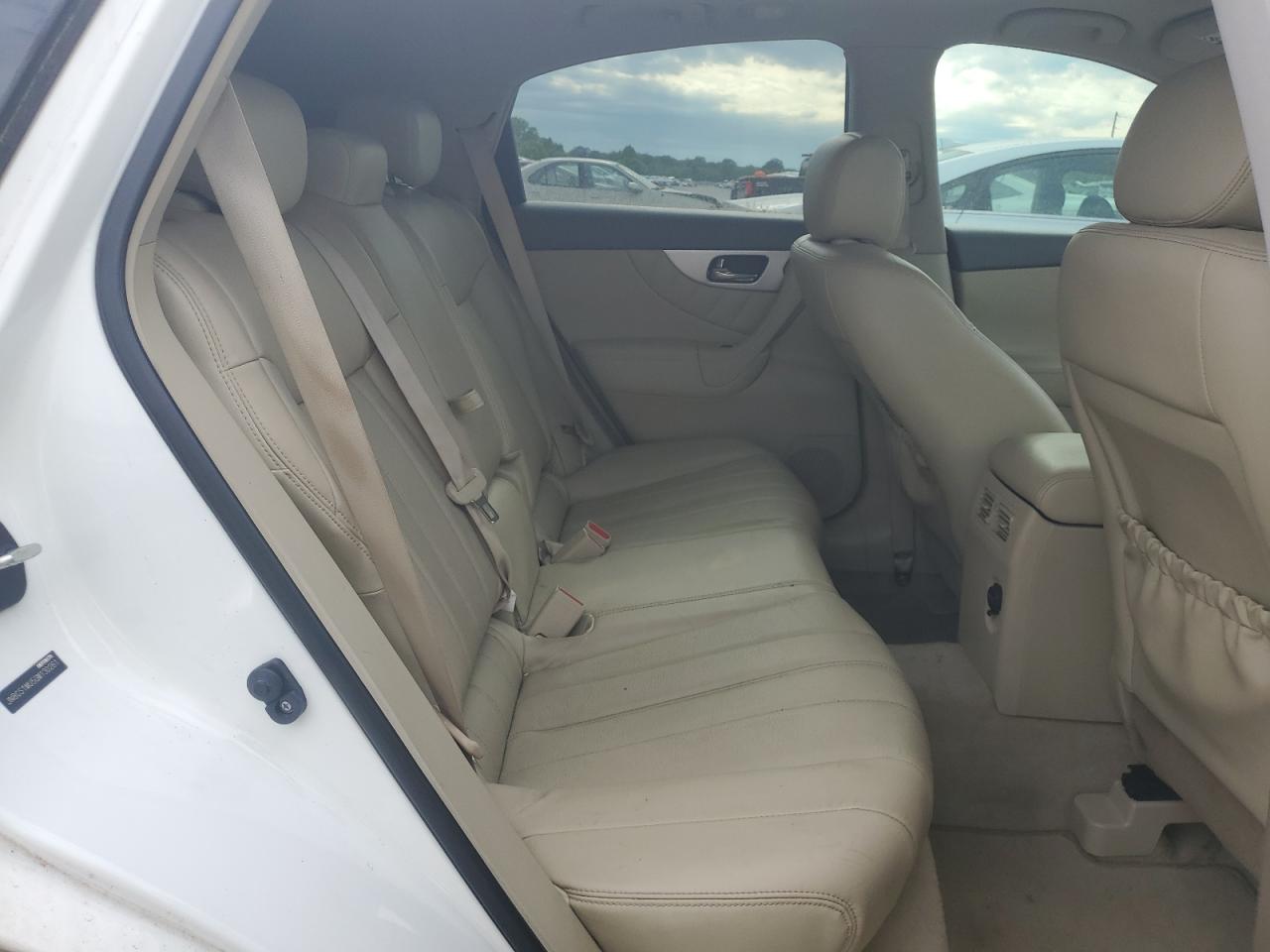 2016 Infiniti Qx70 VIN: JN8CS1MU5GM130261 Lot: 55860435