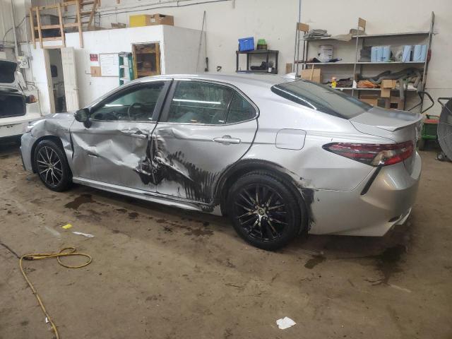  TOYOTA CAMRY 2021 Srebrny