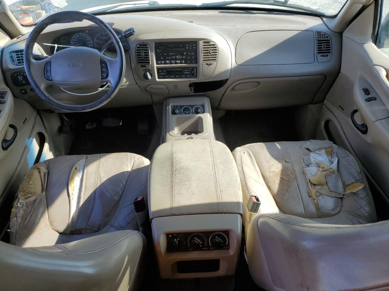 2001 Ford Expedition Eddie Bauer VIN: 1FMFU18L31LA05157 Lot: 58093335