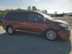 2017 Toyota Sienna Xle na sprzedaż w Pekin, IL - Front End