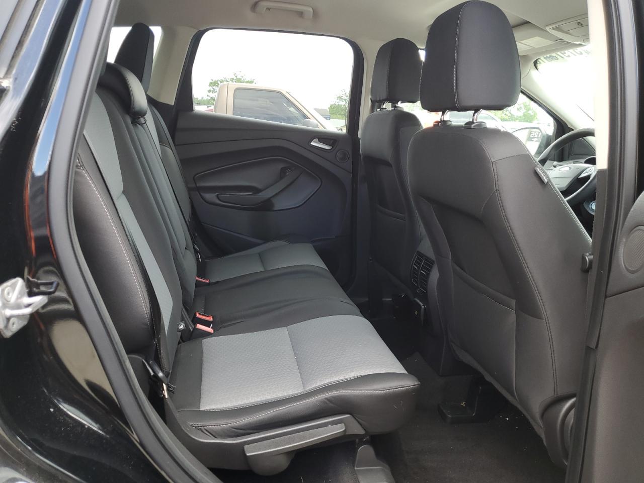 1FMCU0G93HUF10560 FORD ESCAPE 2017
