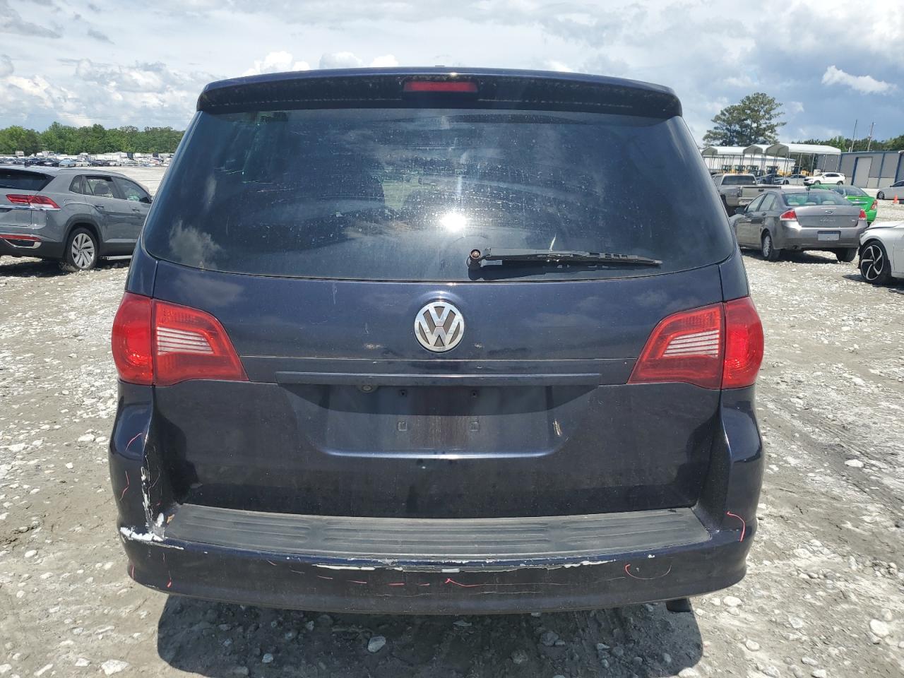 2010 Volkswagen Routan Se VIN: 2V4RW3D15AR294938 Lot: 56761555