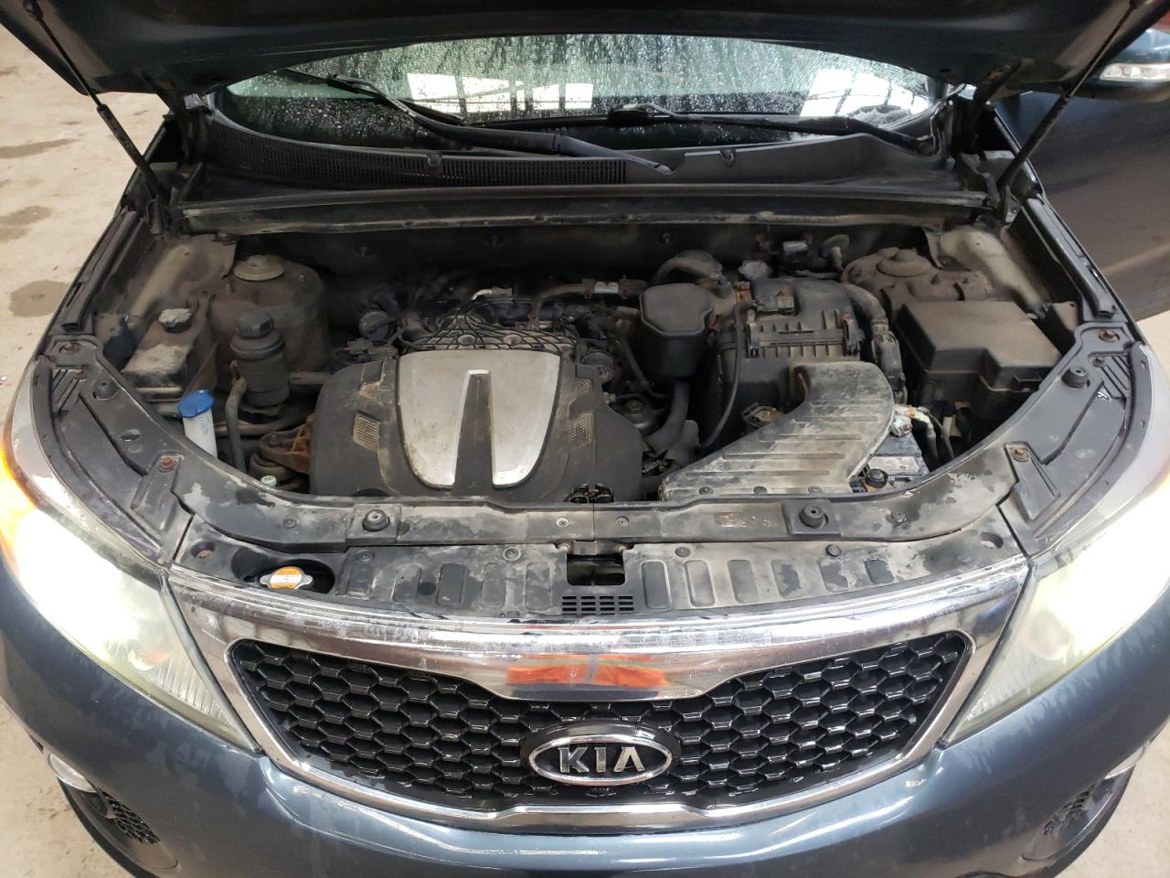2011 Kia Sorento Base VIN: 5XYKTDA21BG169691 Lot: 56759875