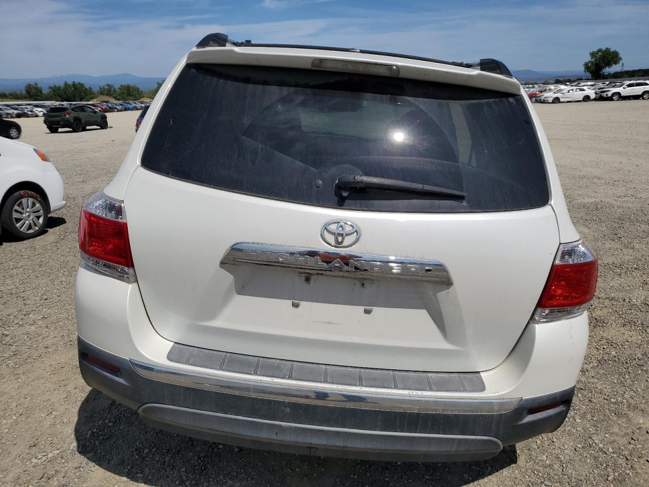 2011 Toyota Highlander Limited VIN: 5TDYK3EH5BS035887 Lot: 56252445