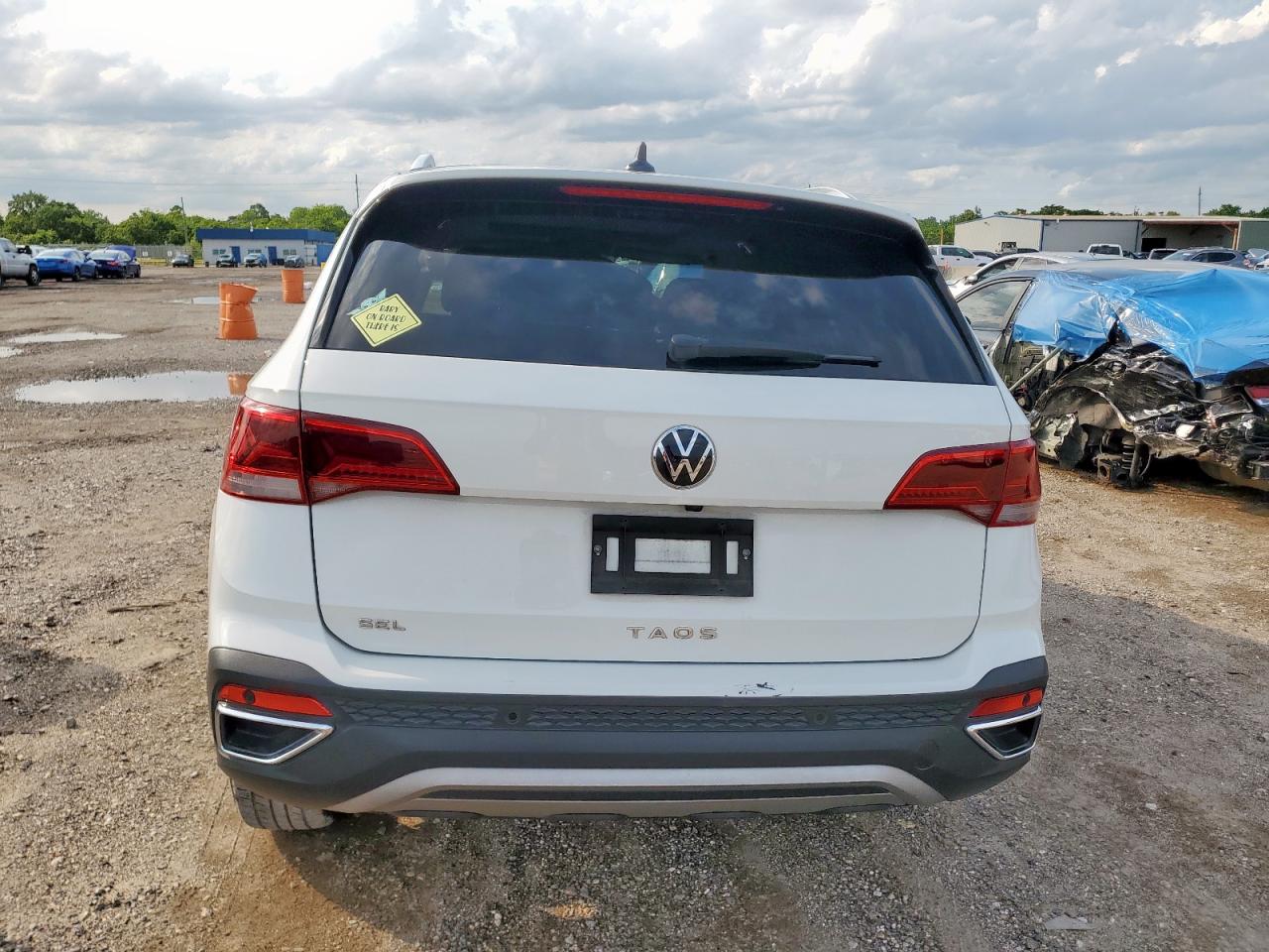 2022 Volkswagen Taos Sel VIN: 3VV1X7B21NM003860 Lot: 58757455