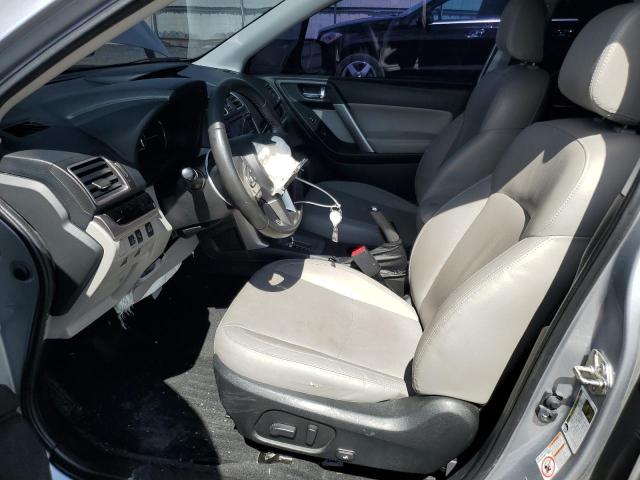  SUBARU FORESTER 2018 Srebrny