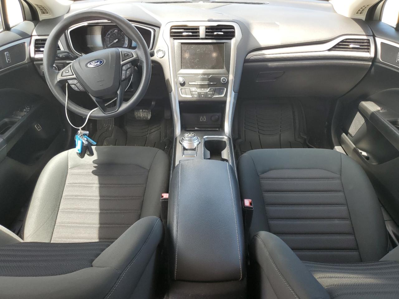 2019 Ford Fusion Se VIN: 3FA6P0LU8KR119296 Lot: 54043075