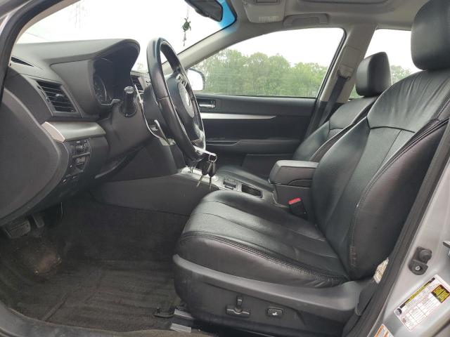 Sedans SUBARU LEGACY 2013 Srebrny