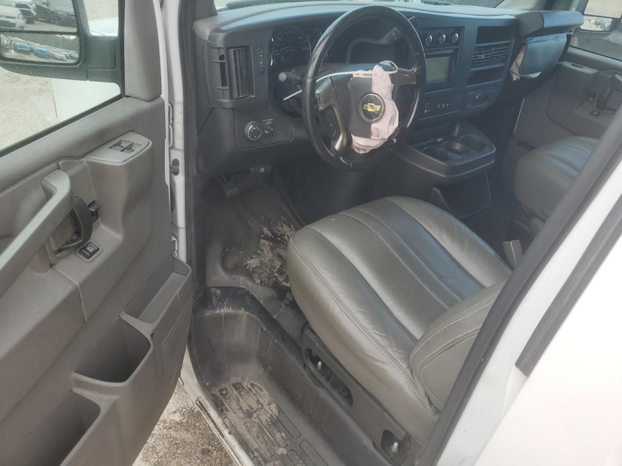 2019 Chevrolet Express G2500 VIN: 1GCWGAFP1K1169683 Lot: 56584745