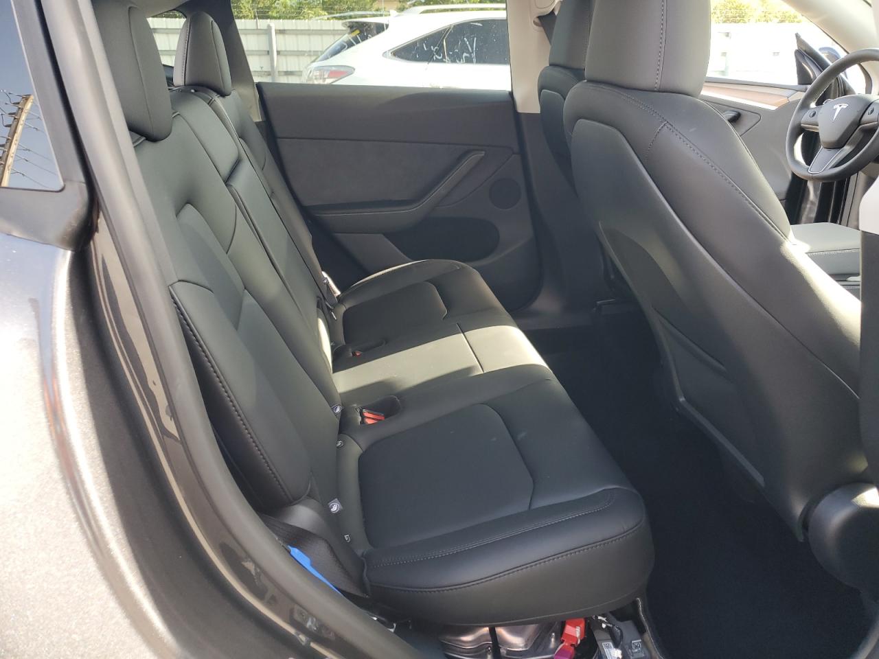 2025 Tesla Model Y VIN: 7SAYGDED2SA374423 Lot: 56725565