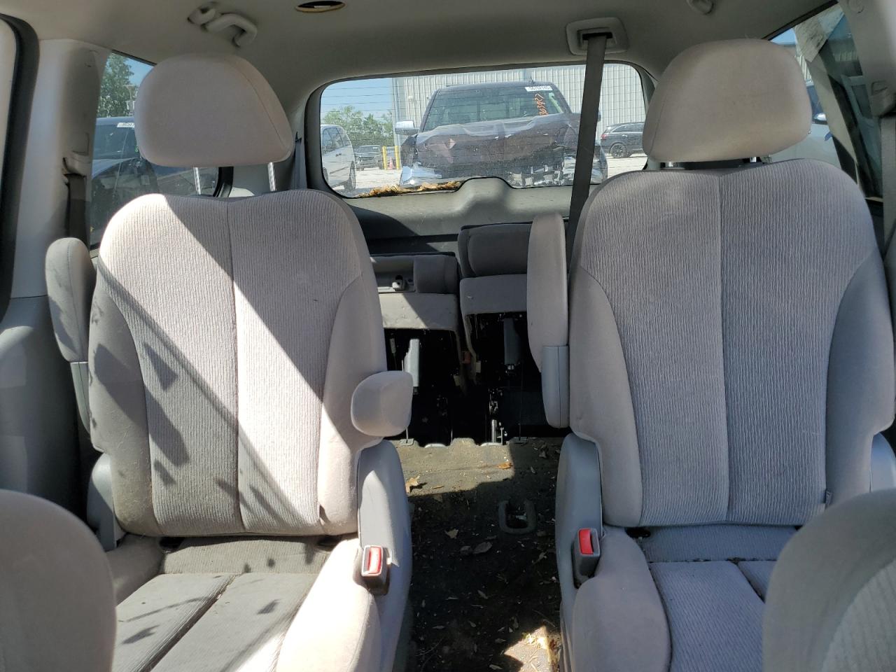 2011 Kia Sedona Lx VIN: KNDMG4C73B6378746 Lot: 56329555