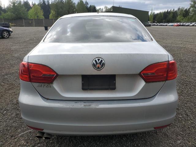  VOLKSWAGEN JETTA 2012 Srebrny