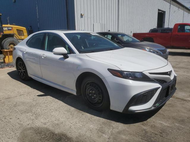 TOYOTA CAMRY 2021 Белый