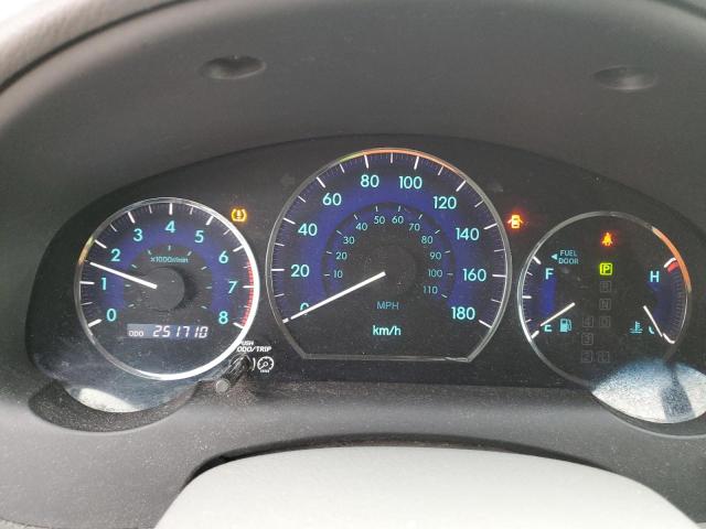 2010 TOYOTA SIENNA LE  