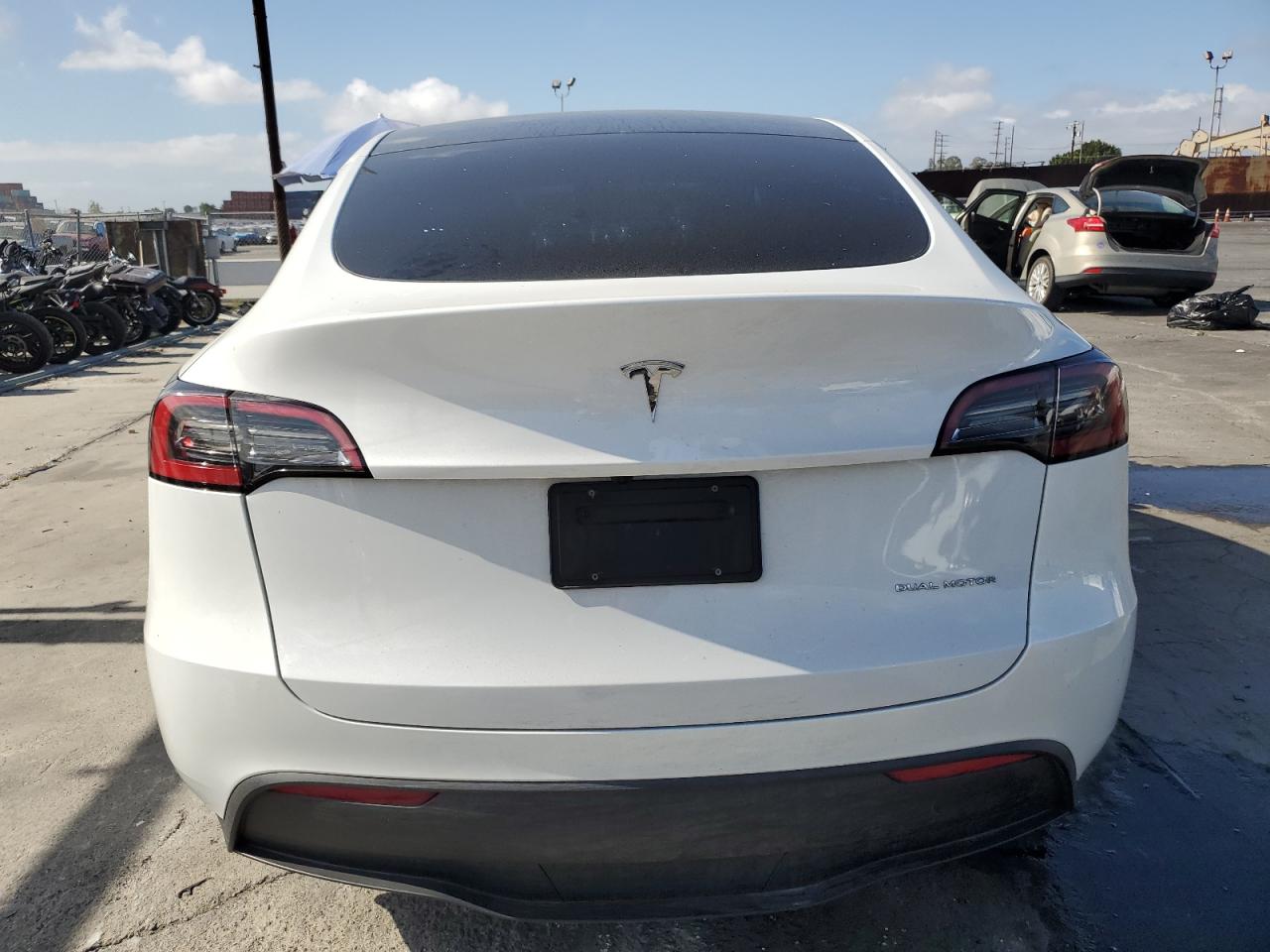2024 Tesla Model Y VIN: 7SAYGDEE2RF090540 Lot: 56684505
