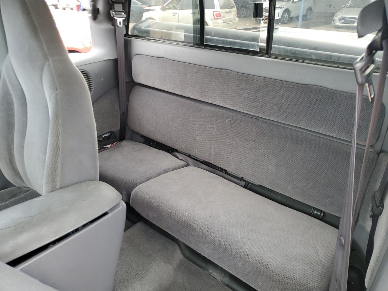 2000 Dodge Dakota VIN: 1B7GG22N1YS526748 Lot: 56950135