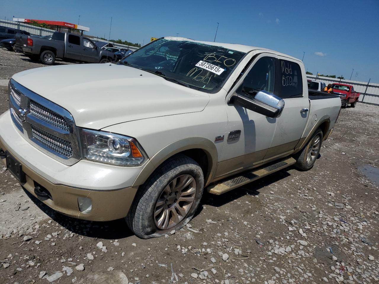 2016 Ram 1500 Longhorn იყიდება Cahokia Heights-ში, IL - Top/Roof