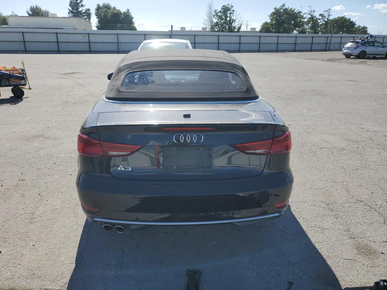 2018 Audi A3 Premium VIN: WAU6ULFF3J1011577 Lot: 56677405