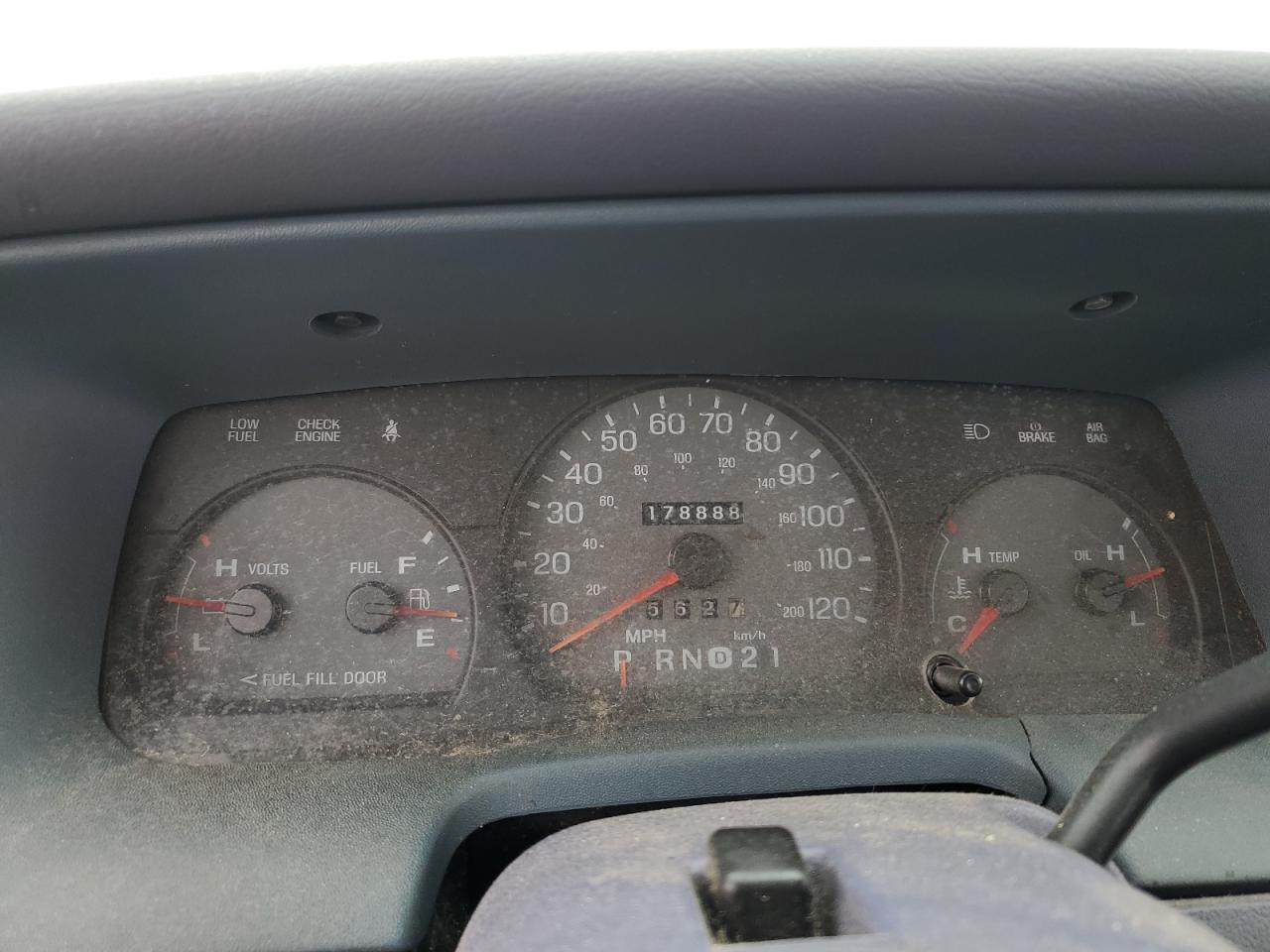 2000 Mercury Grand Marquis Ls VIN: 2MEFM75W8YX736085 Lot: 56324755