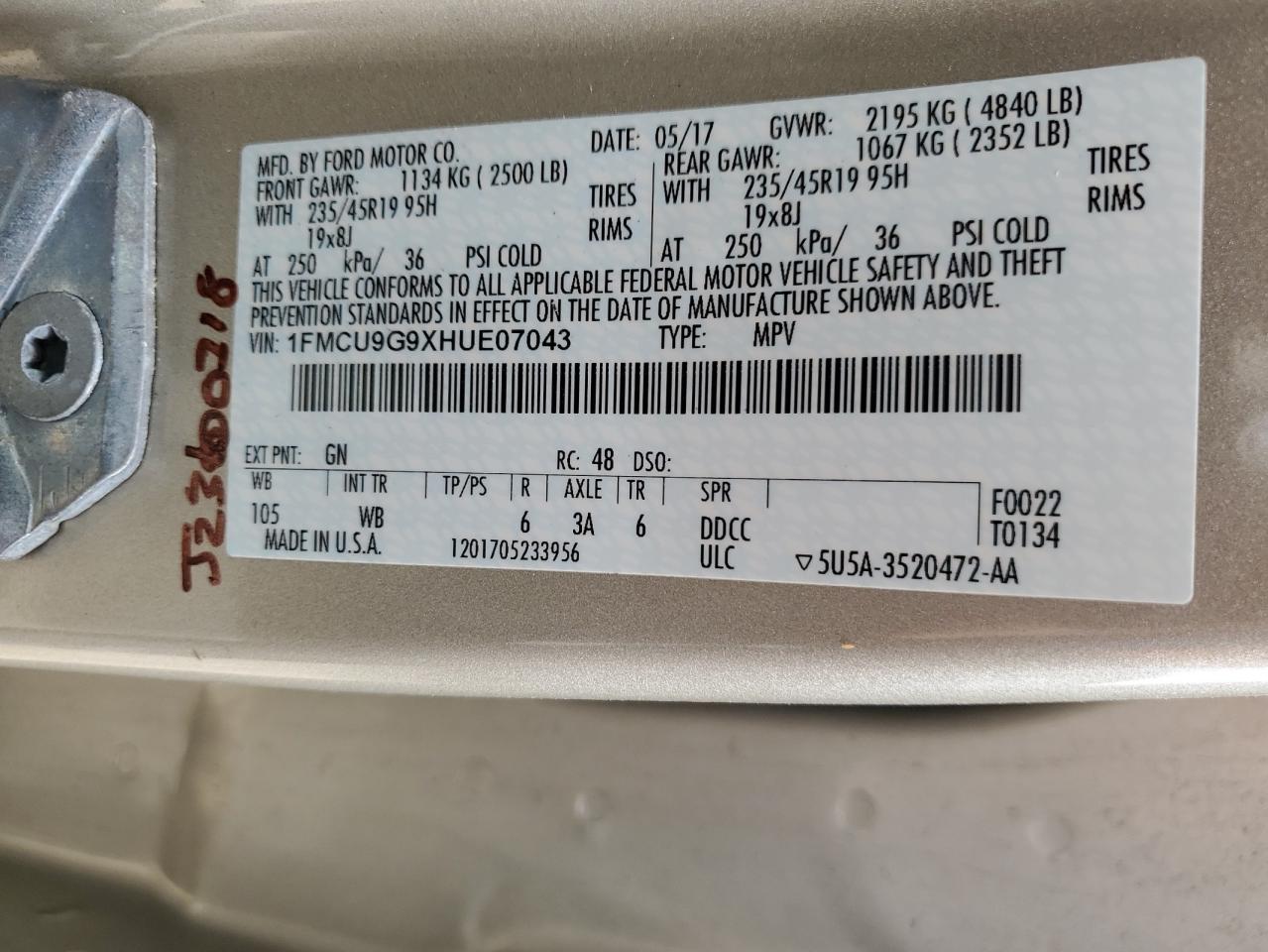 1FMCU9G9XHUE07043 FORD ESCAPE 2017