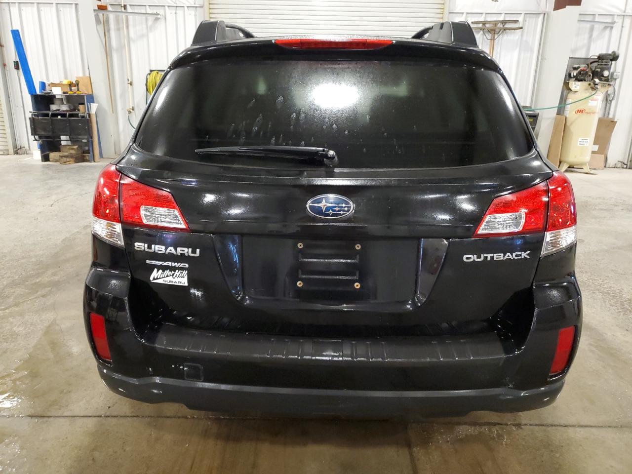 2013 Subaru Outback 2.5I Premium VIN: 4S4BRCCC4D3207142 Lot: 56904325