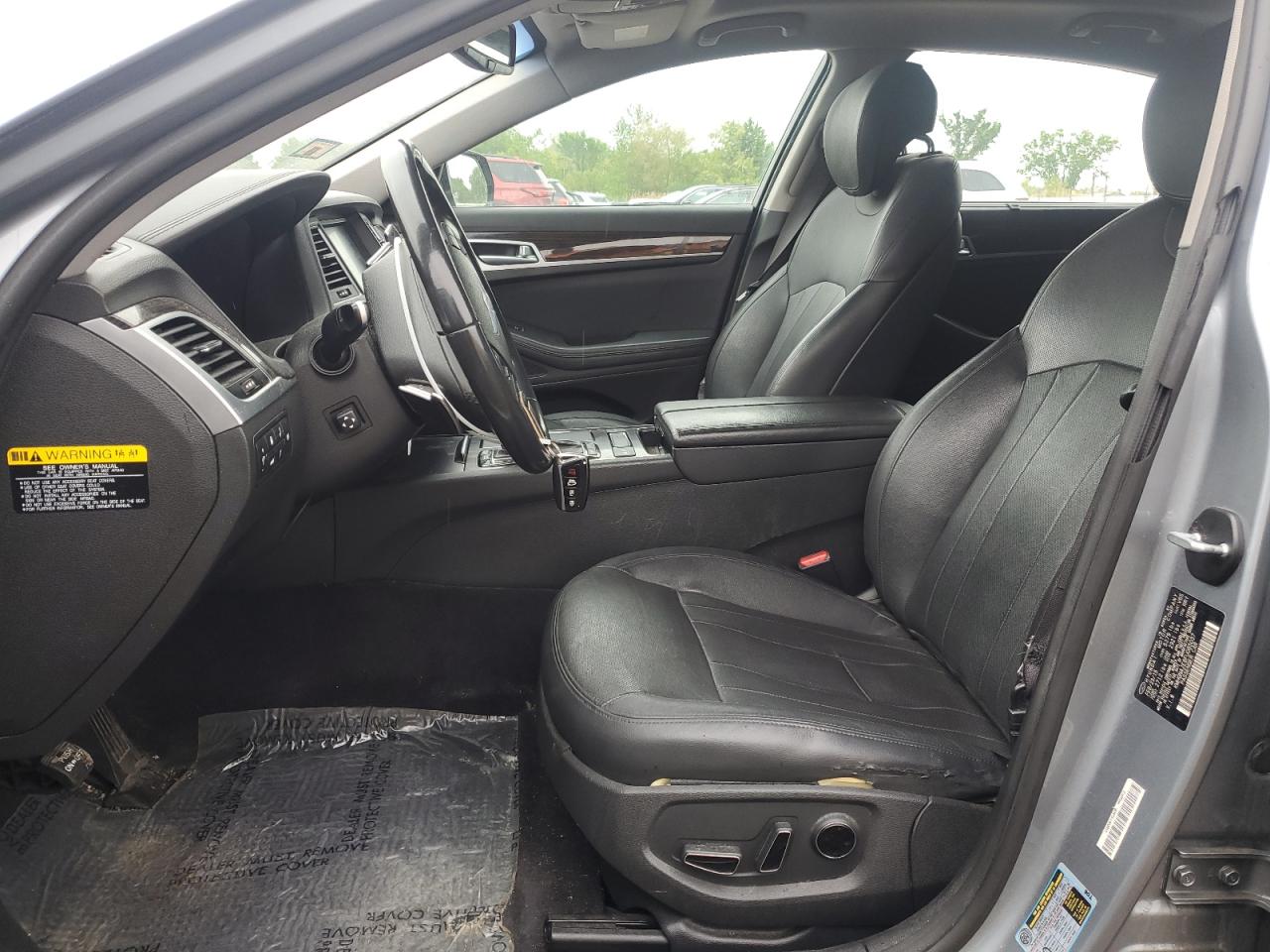 2015 Hyundai Genesis 3.8L VIN: KMHGN4JE8FU085037 Lot: 57531595