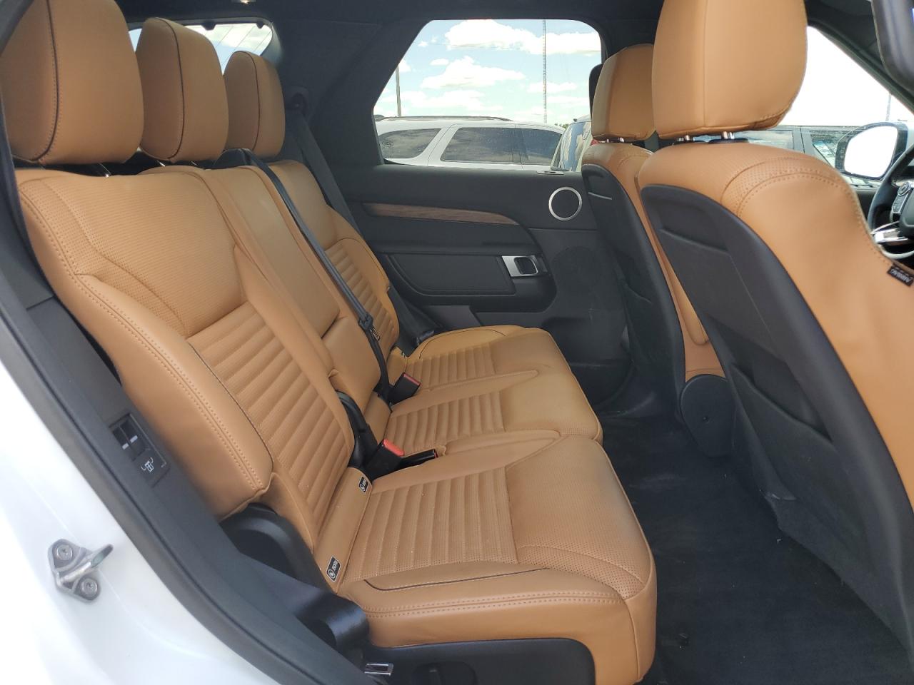 2017 Land Rover Discovery Hse VIN: SALRRBBK9HA013223 Lot: 58321405