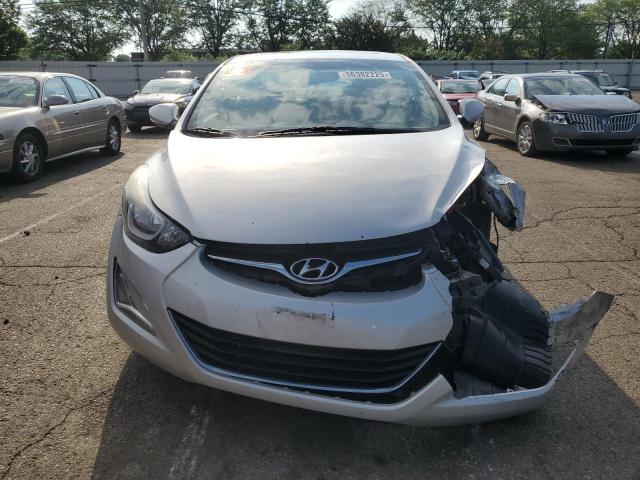  HYUNDAI ELANTRA 2016 Серебристый