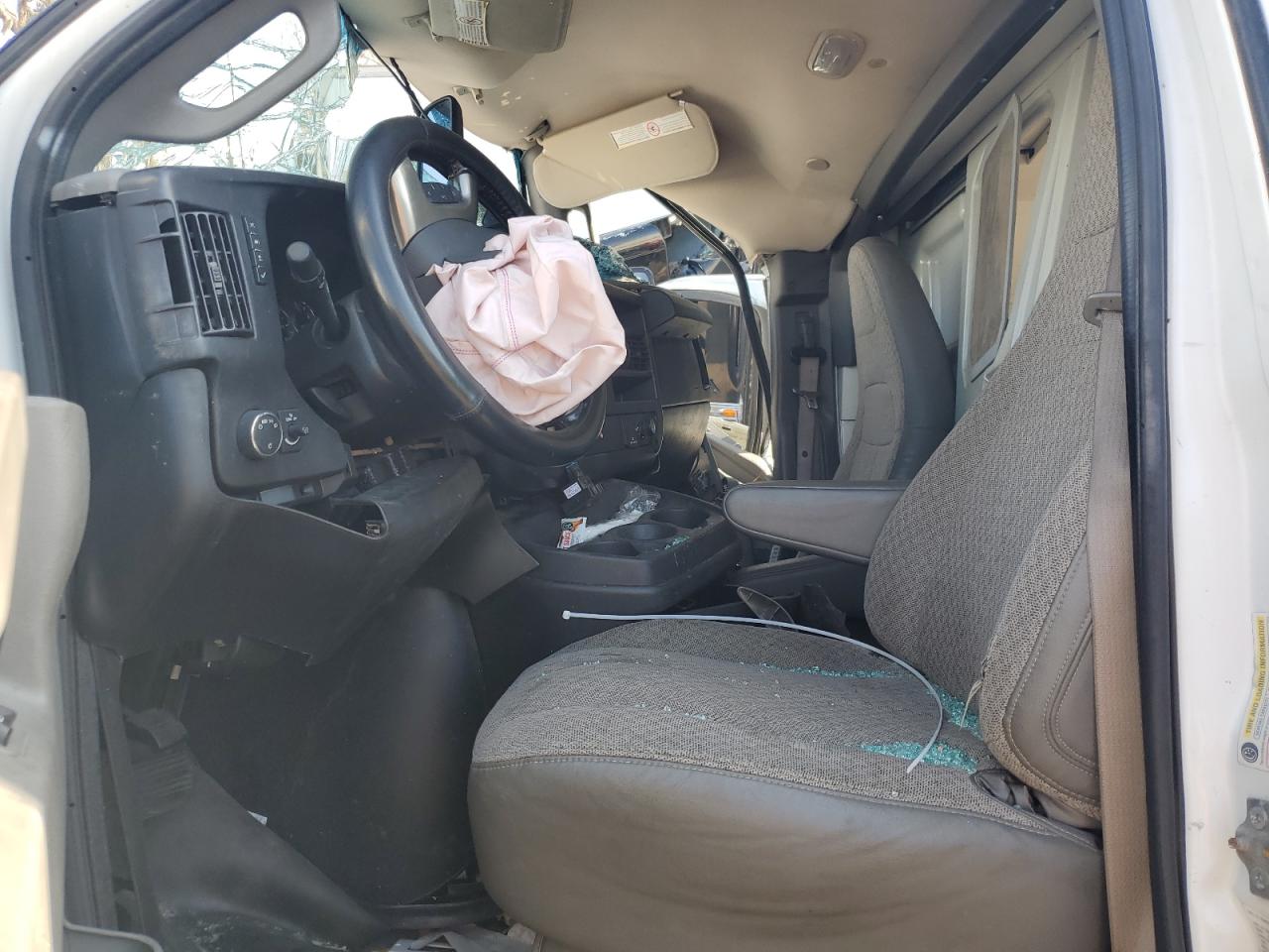 1GB0GRFG5J1251567 CHEVROLET EXPRESS 2018