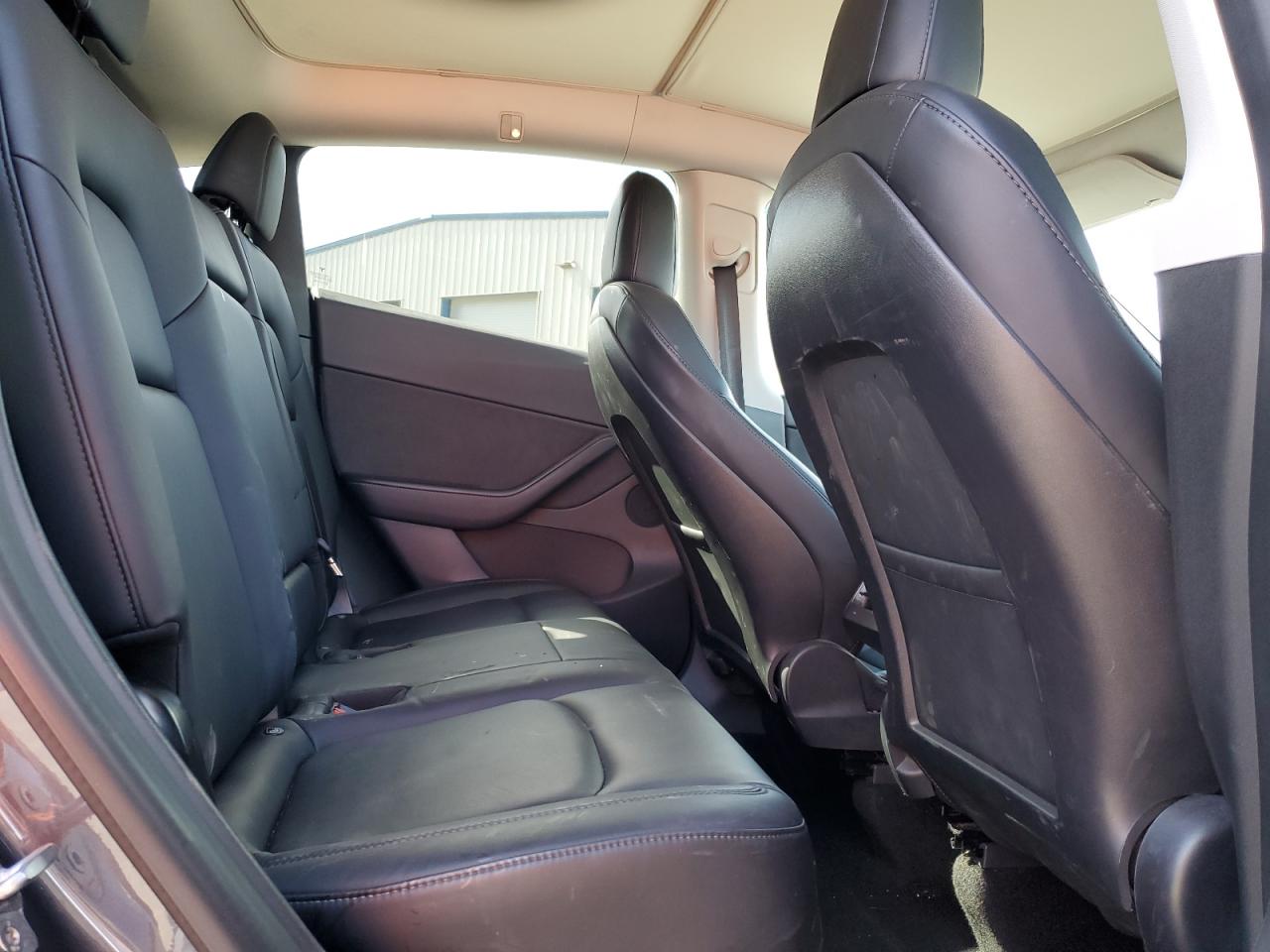 5YJYGDEE6MF090823 TESLA MODEL Y 2021